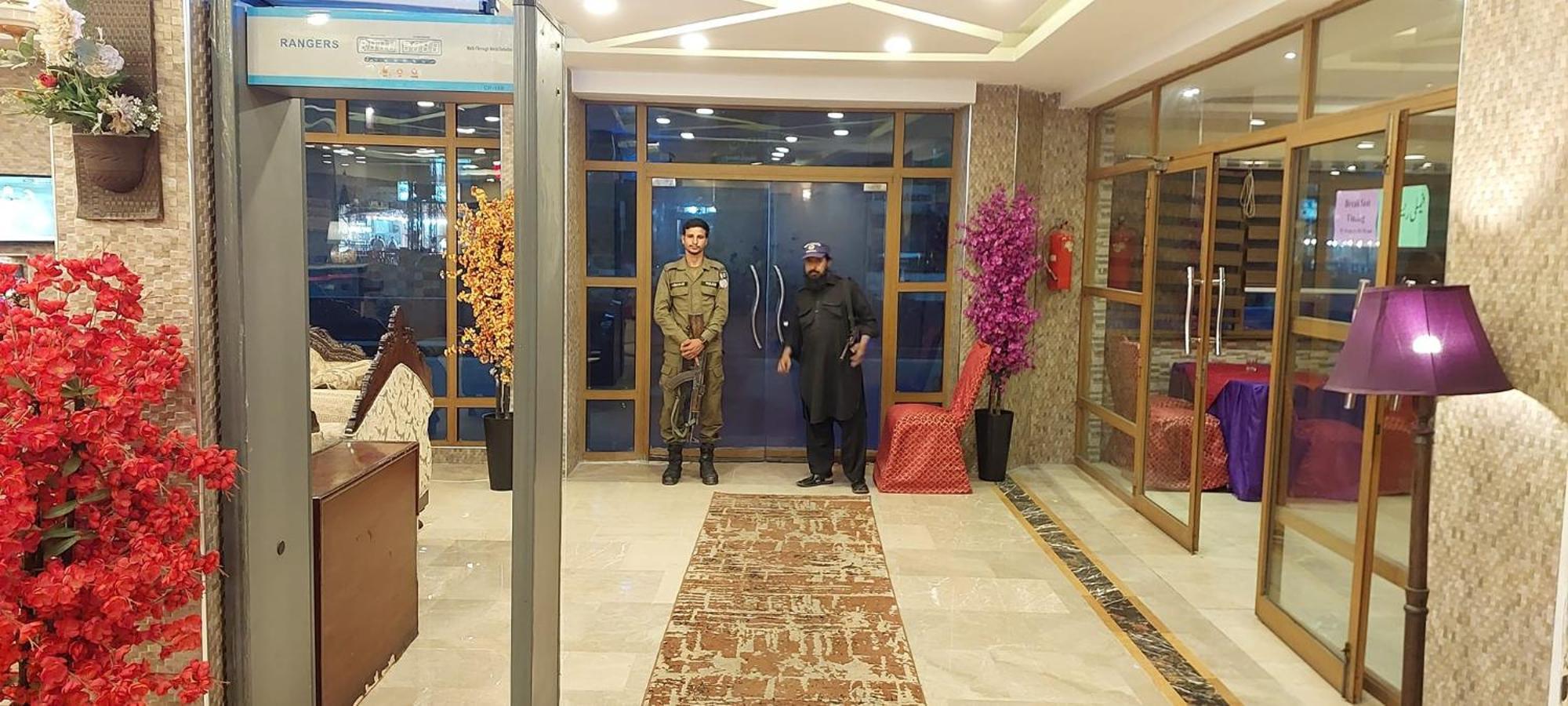 Grace Crown Hotel Islamabad Exterior photo