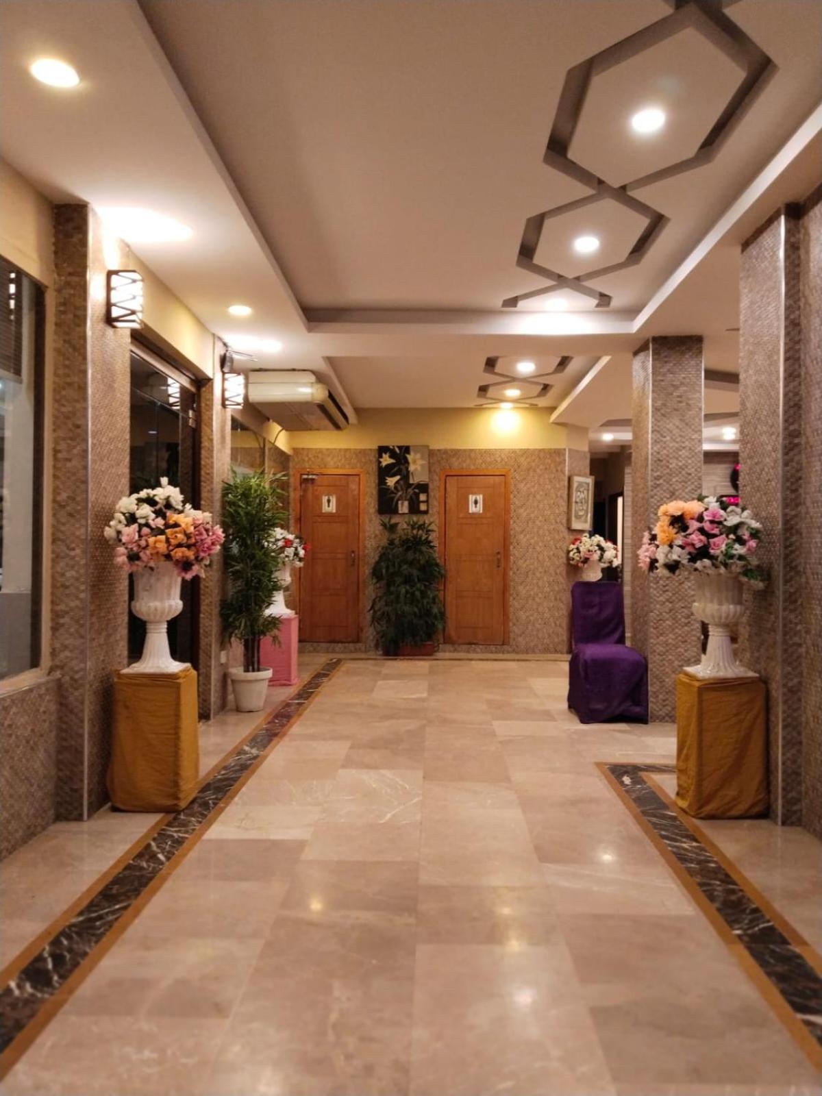 Grace Crown Hotel Islamabad Exterior photo