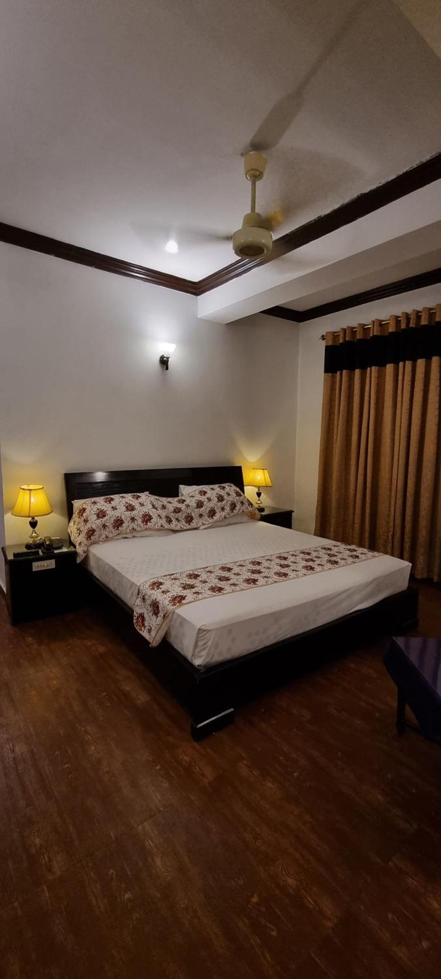 Grace Crown Hotel Islamabad Exterior photo